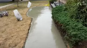 concrete walkway pouring
